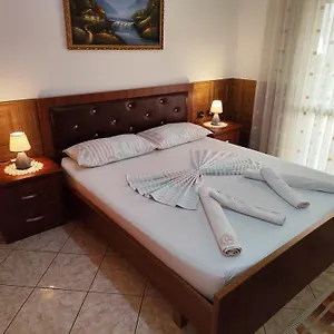 https://arturs-apartment-2.albaniahotels.org
